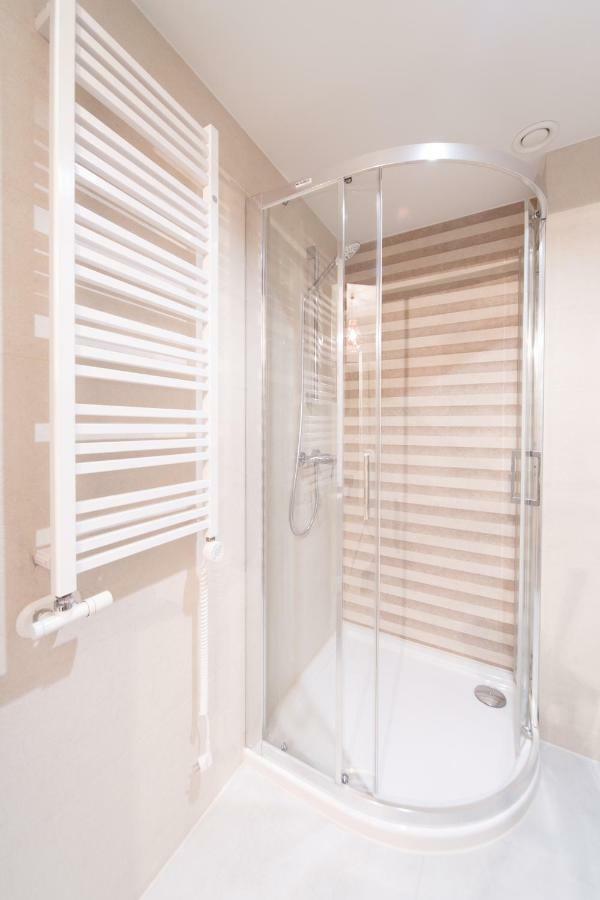 M6 Main Square Stylish One Bedroom Krakkó Kültér fotó